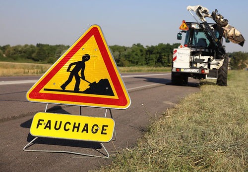 Panneau attention travaux