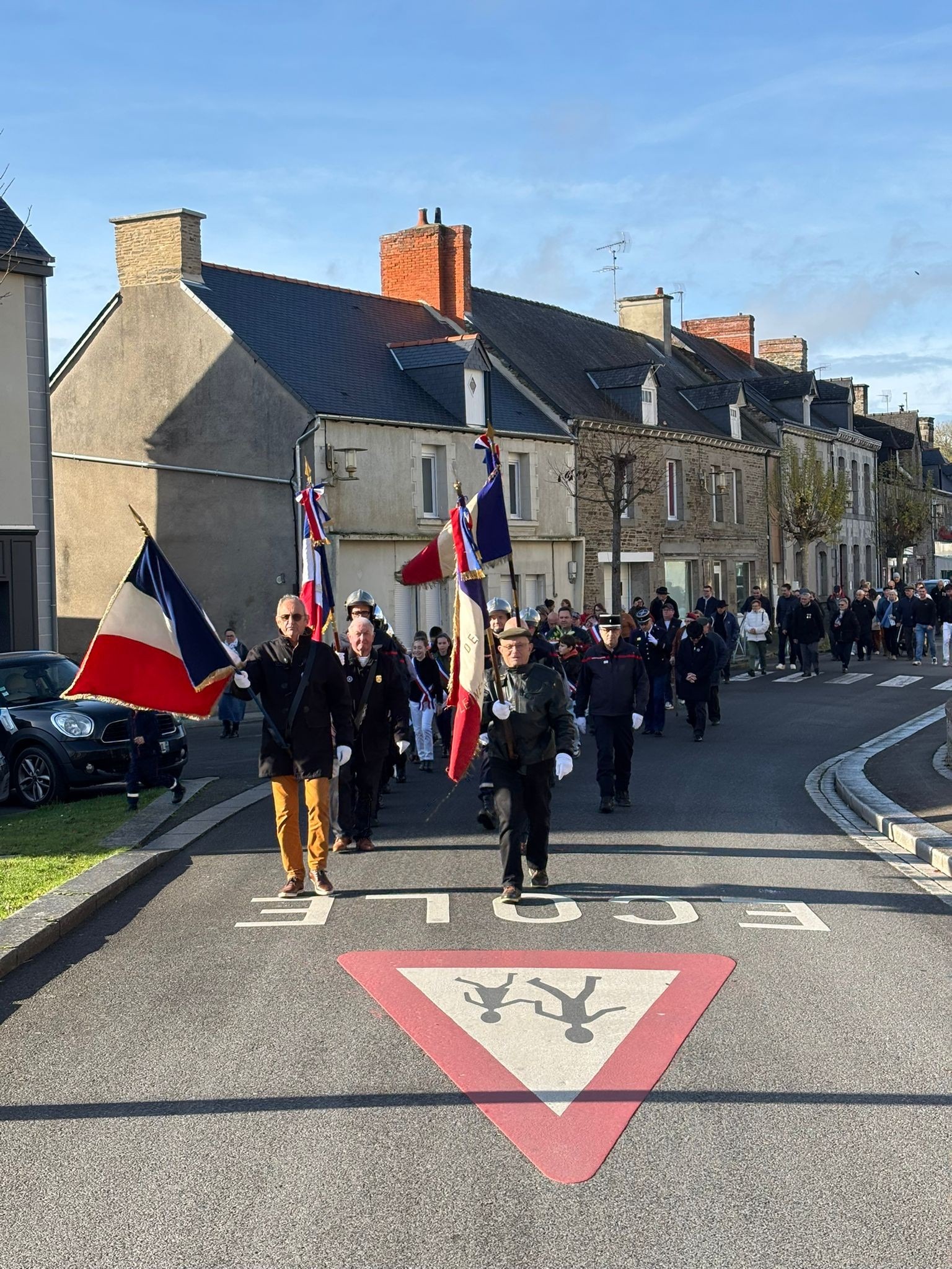 cérémonie du 11 novembre 2025 défilé