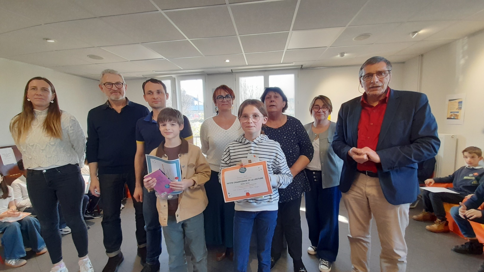 avec les enseignants et les élus