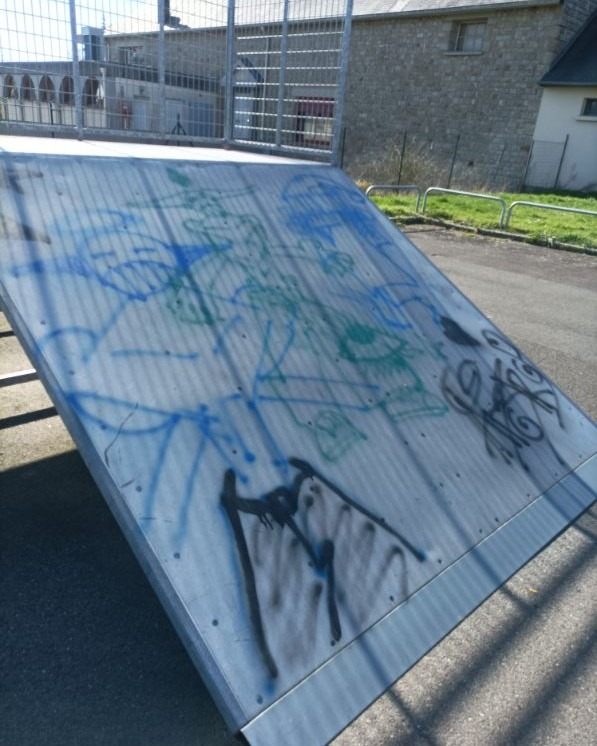 dégradations skate park 4
